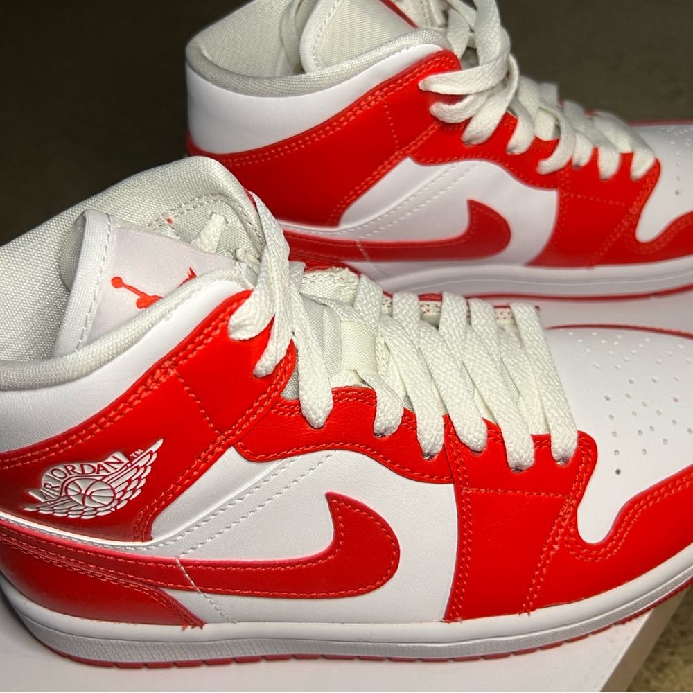 Jordan Woman’s Air 1 Mid White and Habanero Red - BRAND NEW - Size 6.5